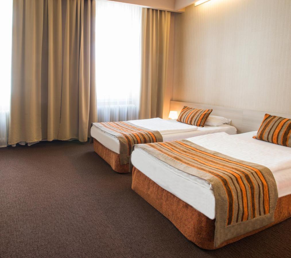 Star City Hotel Boedapest Buitenkant foto